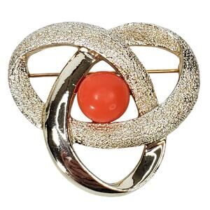 Vtg Sarah Coventry Brooch Coral Color Atomic Design Textured Gold Tone Pin